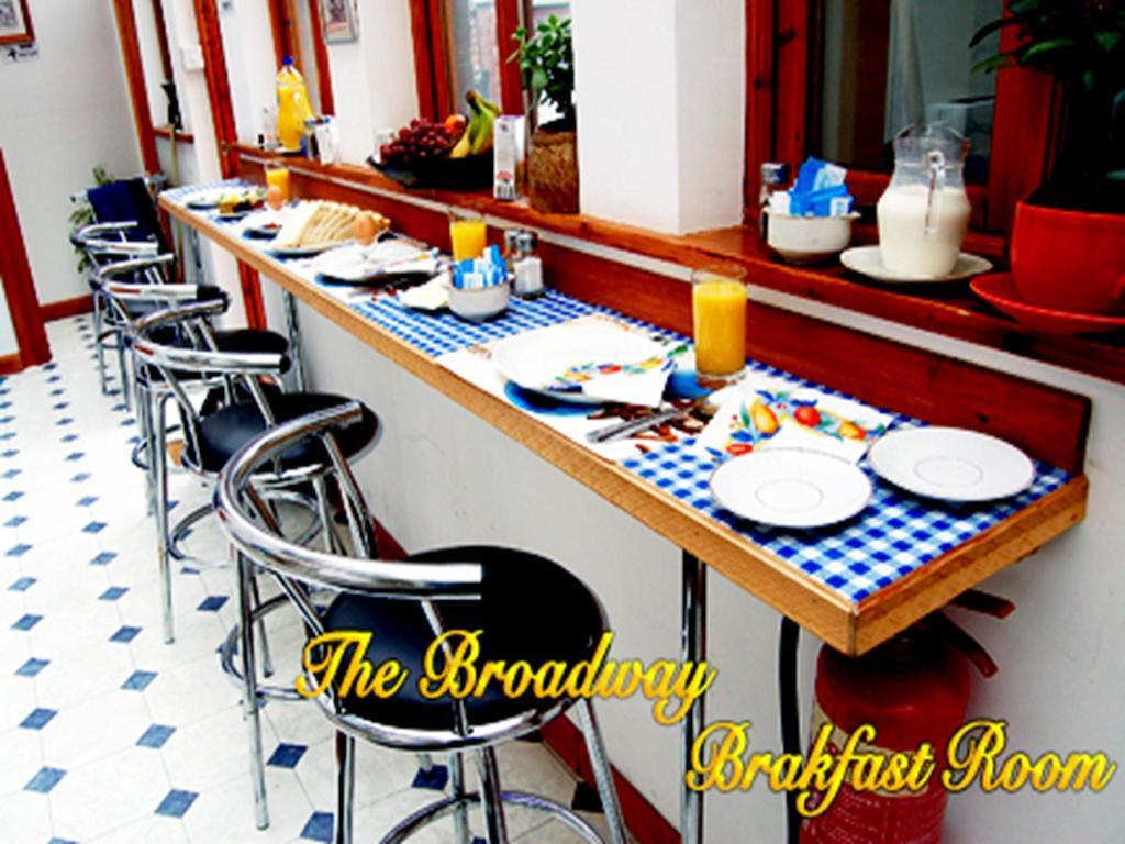 Broadway Lodge Bed And Breakfast Surbiton Luaran gambar